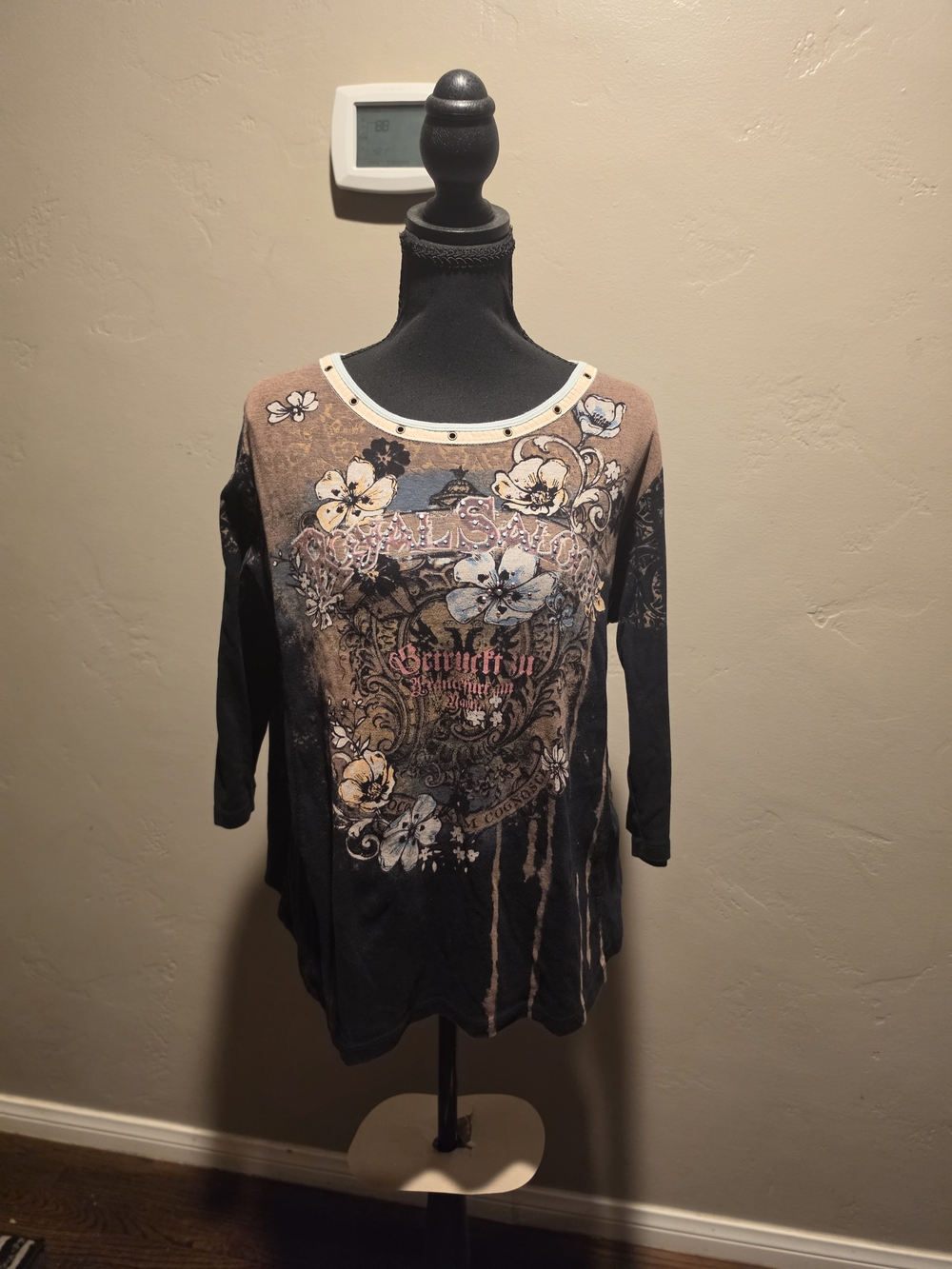 Vintage Vanilla Sugar Y2K Graphic Top 2X Rhinestone Grommet Floral Grunge
